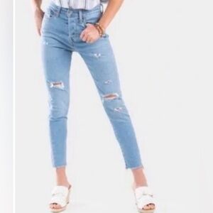 Levi's Wedgie Skinny Blue Jeans Women's Size 28 Distressed Raw Hem Button Fly